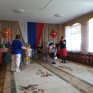 Сценарий праздника «День матери» (для детей средней группы 4–5 лет)